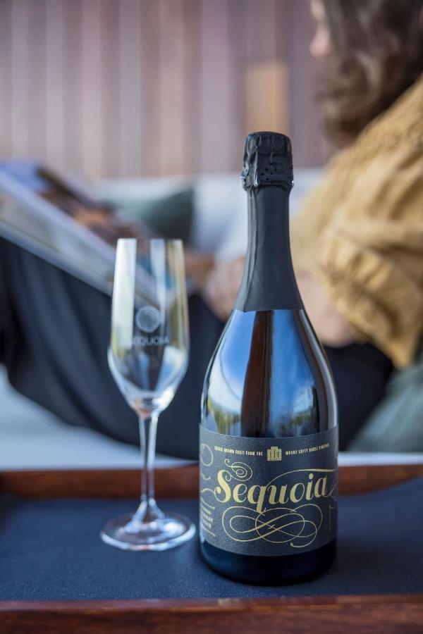 Sequoia Lodge (Adults Only) Crafers エクステリア 写真
